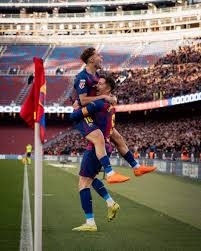 足坛消息：国王杯、巴萨2-0客胜桑坦德竞技；意甲、科莫1-3AC米兰